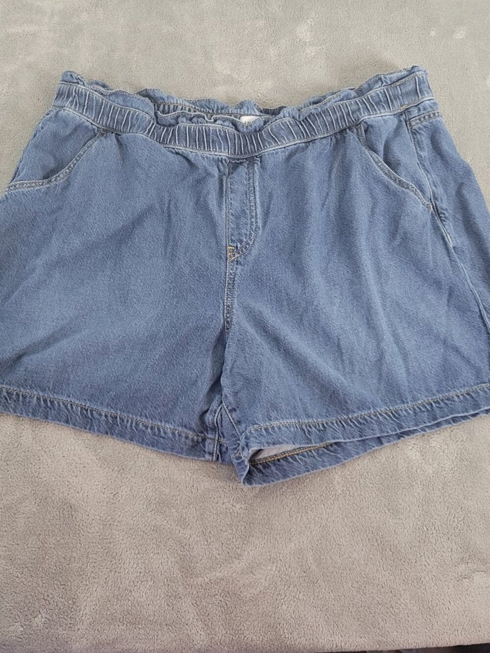 Lane Bryant Denim Shorts 20 Plus Paperbag Medium Wash Elastic Waist‎ SHO4E